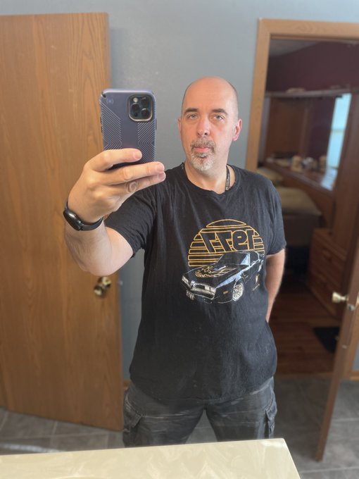 Which do you prefer? https://t.co/AWf1pFystH<a href="/tag/retweet"class="tags"><span>#retweet</span></a>