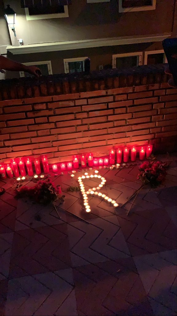 Jesus27galindez's tweet photo. Algún día volveremos a vernos, gracias por todo hermanito de verdad, era verte y salirme la sonrisa sola, aunque me duela siempre voy a recordarte, siempre vivirás en mi corazón, Descansa en paz hermanito mío, te quiero 💔😭👼🏼 https://t.co/dip45BGHGe