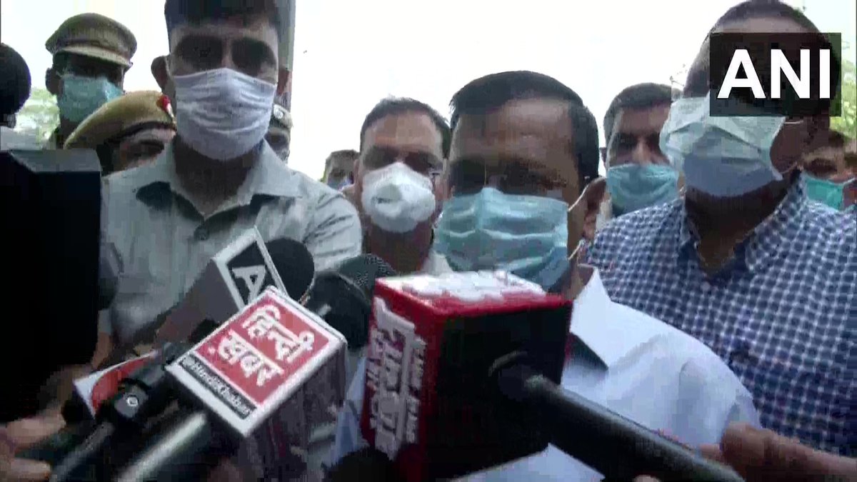 ANI's tweet photo. In the first phase, 540 km long road will be beautified &amp; redesigned on European standards. An 800-metre stretch has been transformed under a pilot project. We inspected it today: Delhi Chief Minister Arvind Kejriwal after taking stock of the Chirag Delhi-Sheikh Sarai cycle track https://t.co/GkkZDuFbht