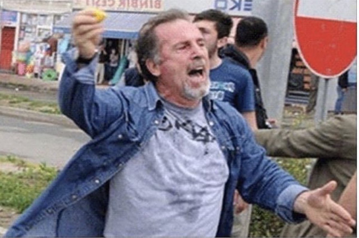 Ya olmayacak yerlerde HES, İmar izinleri Rant kontrolsüz yapılaşma durdurulsun diye İNSANLAR hayatını kaybetti kaybediyor.
Hala her seferinde havalara ıslık çalıp, olmayacak yerlere Milyon dolar yardımlar yapılırken Milletten iban isteniyor
Ya şaka mı bu ŞAKA mı ? #bozkurtyokoldu