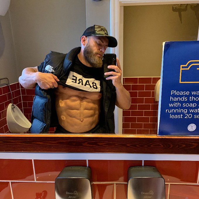 Breakfast selfie ❤️ good morning Twitter ❤️ https://t.co/JOwgqbFkkx https://t.co/AFB9Q2r4td<a href="/tag/8weeks"class="tags"><span>#8weeks</span></a>