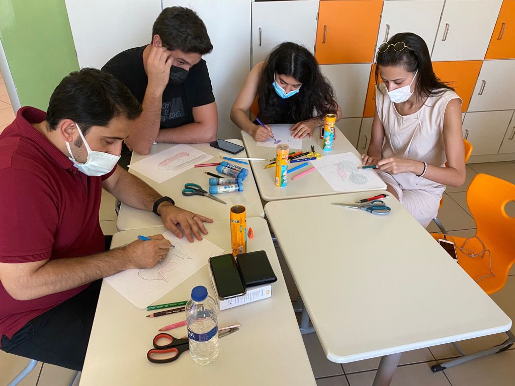 Yeni döneme güzel bir başlangıç☘️ İzmir Mavişehir 3 İlkokulu olarak Rehberlik bölümümüzün çalışmaları ile atölyelerimizi gerçekleştirdik. Ekip olmanın tadına yeniden vardık 😊💪🏻☘️ <a href="/KvancBarlas/">Kıvanç Barlas 🇹🇷</a> <a href="/denizfunda35/">Deniz F.K</a> <a href="/OzumAtca/">Özüm</a>