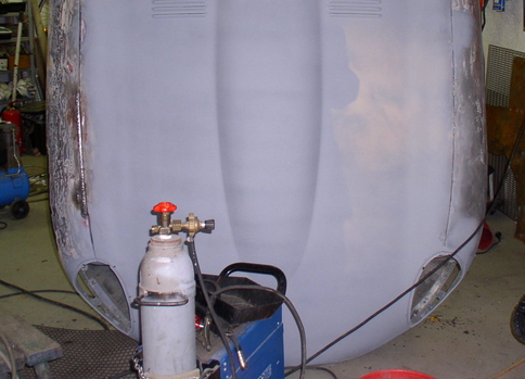 ClassicDigest's tweet image. #panelbeating #Etypebonnet #welderswork Read More: classicdigest.com/readers-storie…