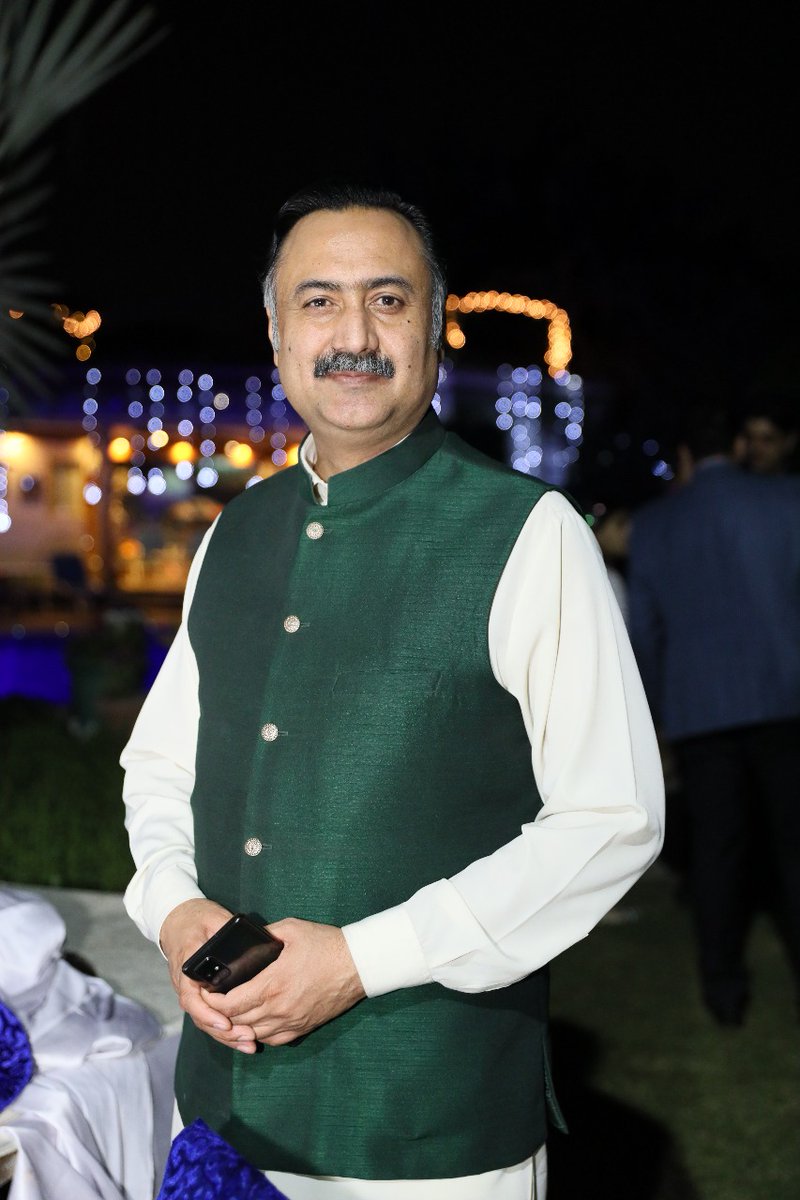 میری طرف سے آپ سب کو یوم آزادی کی بہت بہت مبارک ہو 🇵🇰🇵🇰🇵🇰
اللہ پاک ہمارے پیارے وطن پاکستان کی حفاظت فرمائے، اسے اقوام عالم میں باعزت،  معتبر اور موثر حیثیت عطا فرمائے اور اس کے سب باسیوں کو خوشحالی اور امن سے نوازے