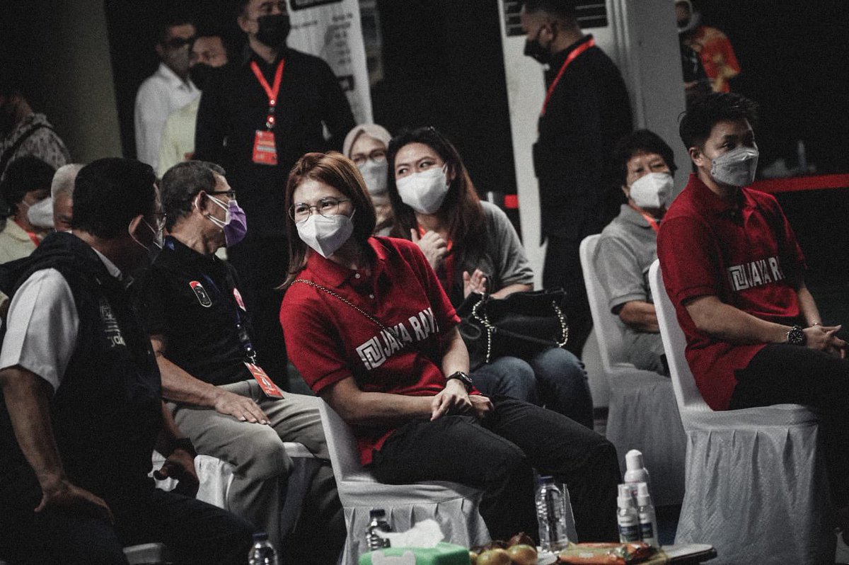 aniesbaswedan's tweet photo. Meresmikan penamaan baru Gedung Sasana Emas Greysia-Apriyani di Komplek PPOP Ragunan.

Sebagai apresiasi Pemprov DKI Jakarta atas prestasi ganda putri Badminton Indonesia, Greysia Polii dan Apriyani Rahayu, peraih medali emas di Olimpiade Tokyo 2020.

https://t.co/peg14zS4rl https://t.co/Wqd5W65hc7