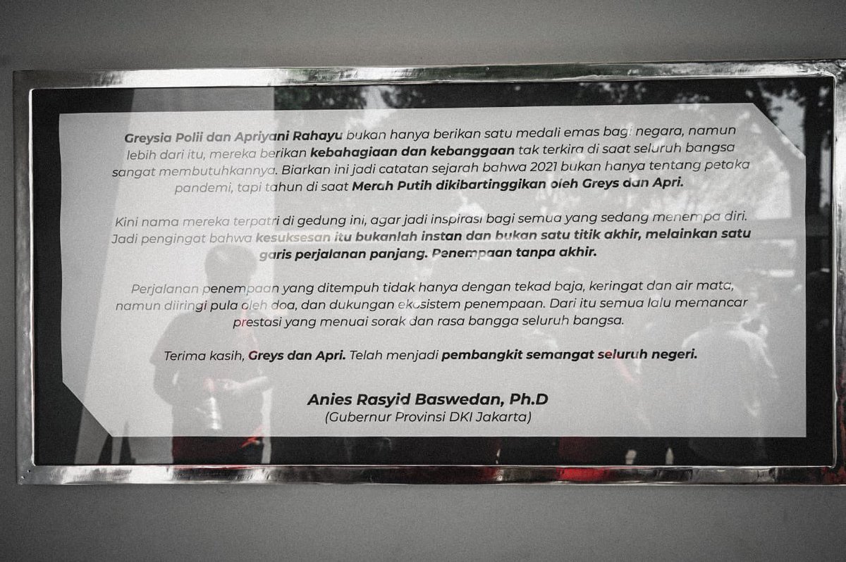 aniesbaswedan's tweet photo. Meresmikan penamaan baru Gedung Sasana Emas Greysia-Apriyani di Komplek PPOP Ragunan.

Sebagai apresiasi Pemprov DKI Jakarta atas prestasi ganda putri Badminton Indonesia, Greysia Polii dan Apriyani Rahayu, peraih medali emas di Olimpiade Tokyo 2020.

https://t.co/peg14zS4rl https://t.co/Wqd5W65hc7