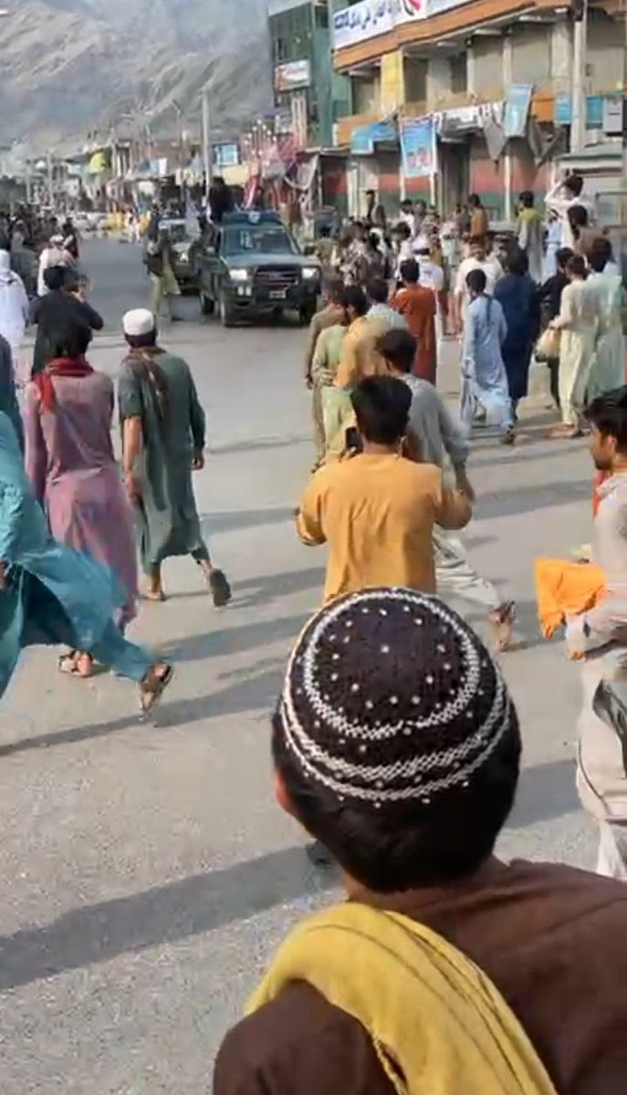 IEAFG's tweet photo. #BREAKING
Asadabad city, the capital of Kunar province handed over to the Taliban without fighting.

Taliban have seized 20 provinces including their capital cities since 6th August. 
#Kabul
#Helmand 
#Kandahar 
#Herat 
#Kunduz 
#Kunar
#Taliban https://t.co/sUytZY1roZ