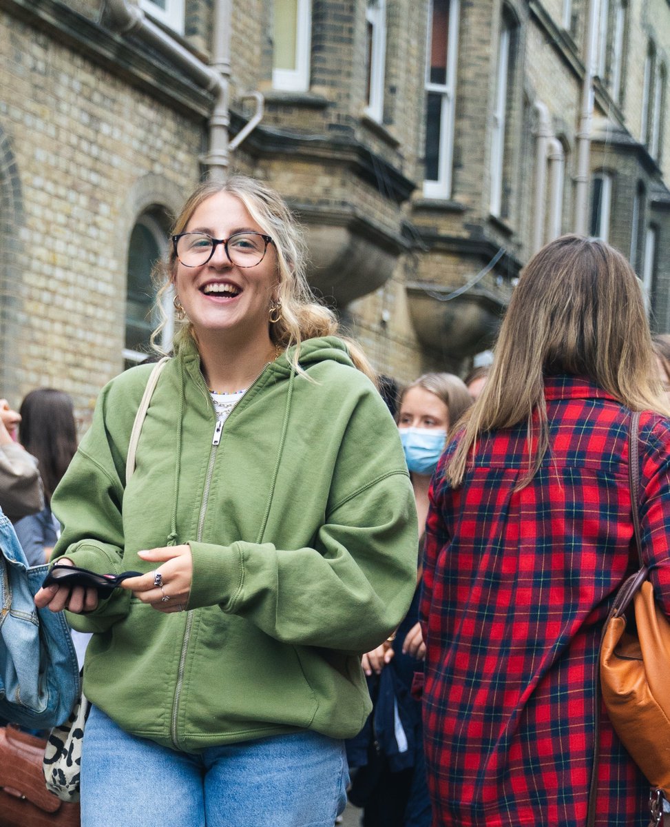 #welovesundays It's so exciting to be able to gather together this Sunday! Join us at 10.30 am + 6 pm, and reconnect with old friends or make new ones over ice cream after the services! Book your seat at staldates.org.uk/sunday