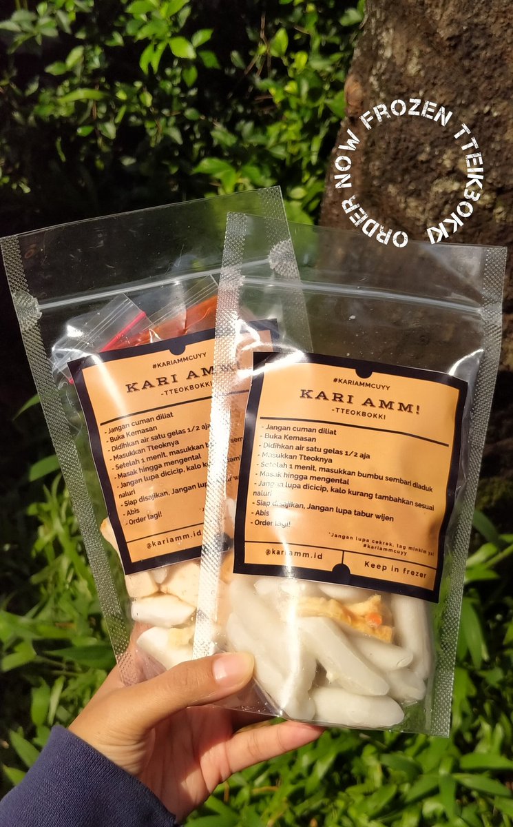 KariammID's tweet photo. Ready frozen tteokbokki, buat nemenin malam Minggunya kamu yg gak kemana² 😁

Kimchi juga ada yaa 🤤 https://t.co/kiTN01pnId