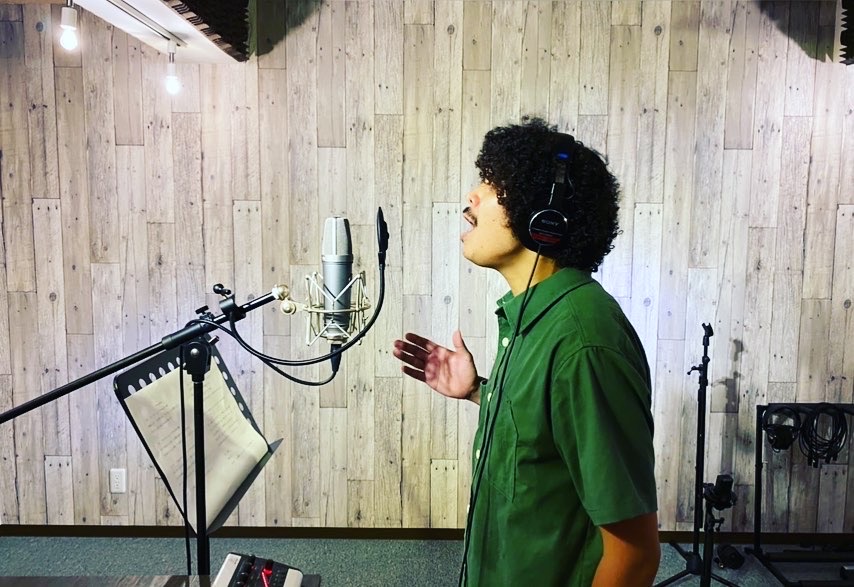 daisukeshirai61's tweet photo. #projectblue
ソングタイムカプセル2021
レコーディング!
#HeartfulFunks
#ナイルパーチ富樫
#キシモトジュンイチ
#白井大輔
想いを込めて歌いました!
project blue
https://t.co/2ag82f00Eh
レコーディング
#eachstage
エンジニア
#kowada https://t.co/Lx2xDGsQwB