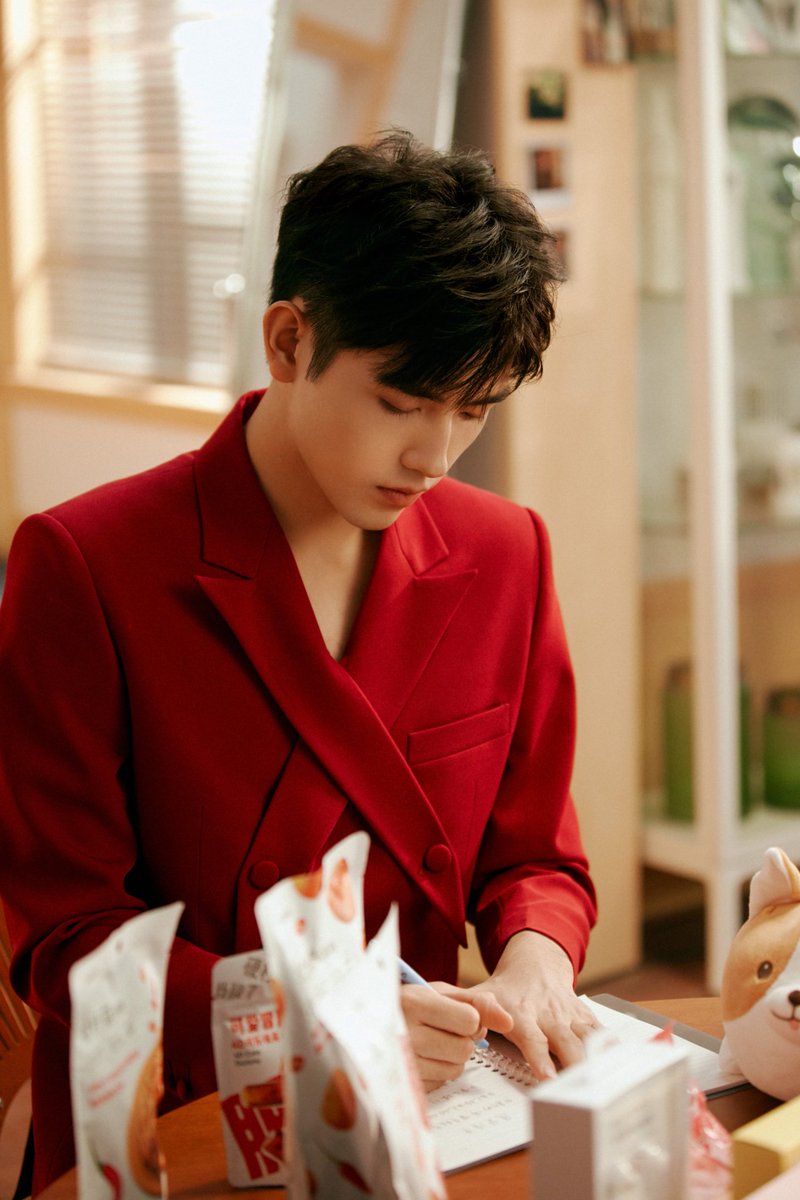 skywave99_'s tweet photo. #陈飞宇 #ChenFeiyu https://t.co/vYwDewHgbN
