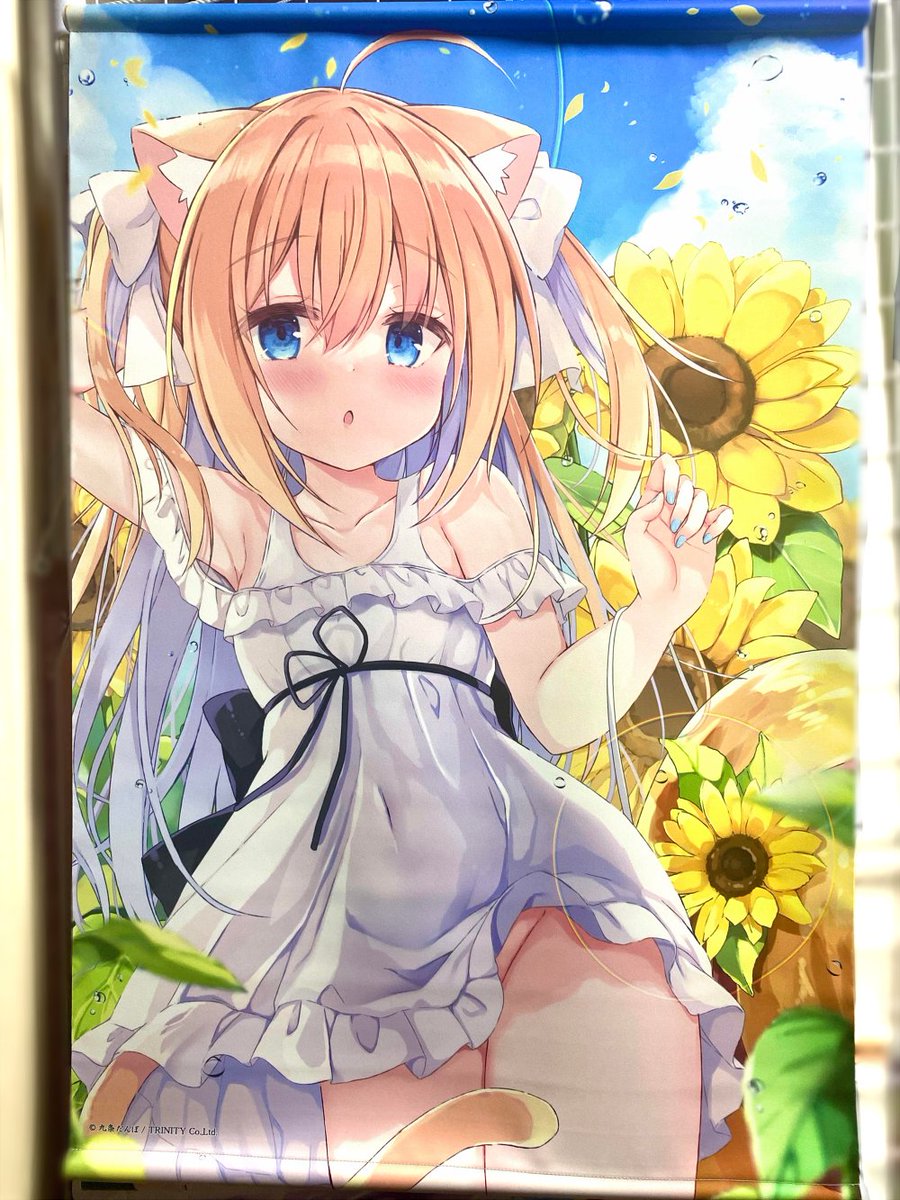 トリニティ様のイラストフェスでイラストグッズ化しております!9/5まで!
タペストリーやアクリルボードやブロック、額装アートなどございます～
相変わらず額装アートの発色は凄いですね…
https://t.co/57W2gEyw82 