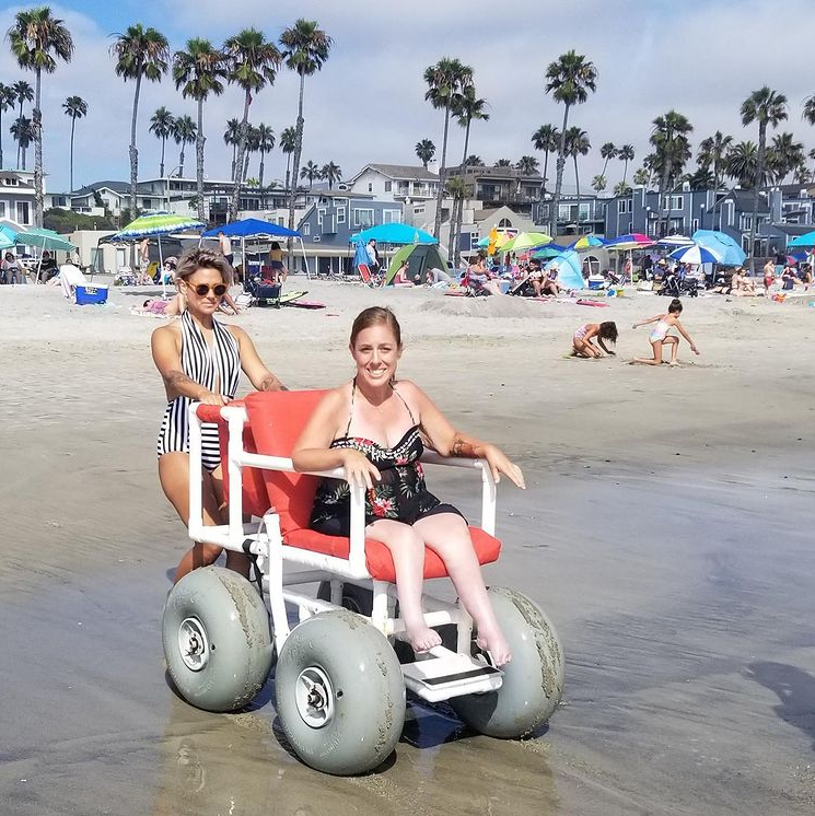 Handiscovercom's tweet photo. Let's go to the beach! ☀️🌴
@get_a_grip_sis together with #heychristinerenee enjoyed a day on the sand of San Diego, California 🇺🇸♿️
Book your next accessible accommodation here ✨ https://t.co/61EMEsp0Is
#handiscover #disabilityinspiration #disabledcommunity https://t.co/TIN6veztJR