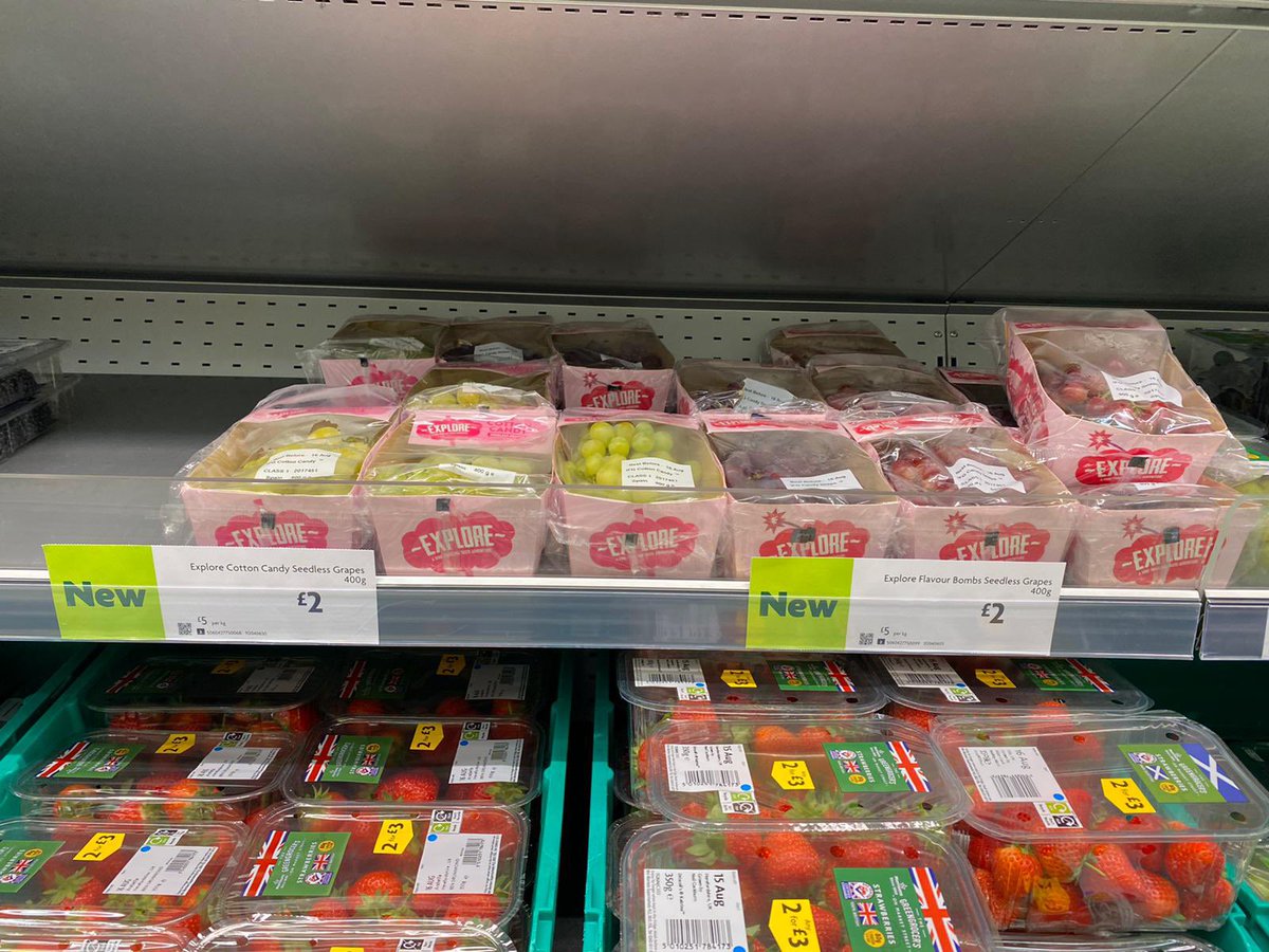 parallelfruit's tweet photo. 🍇❤️Great to see the new @Exploregrapes brand in @Morrisons #innovation #lovegrapes 🍇❤️ https://t.co/t9HfyPO7fa
