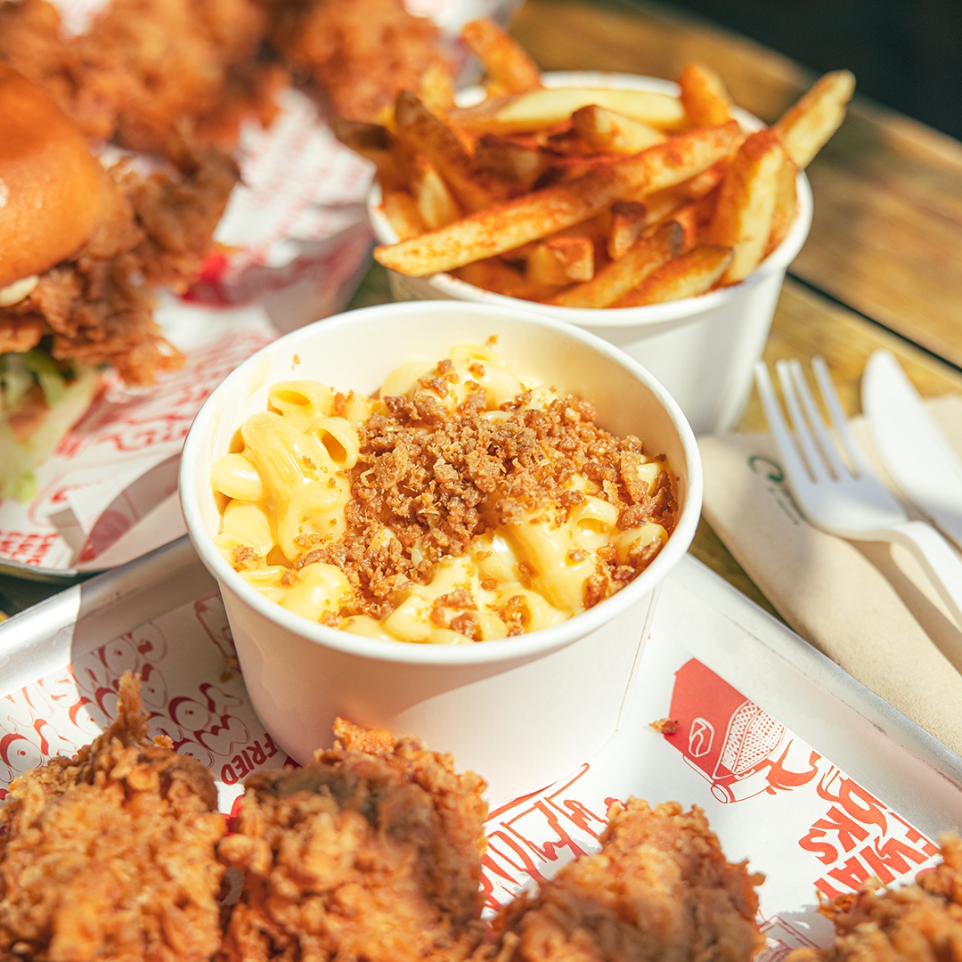 Mac 'N Crac is the mic drop at the end of an absolute fried chicken feast 🎤 #FriedChicken #ButterMilk