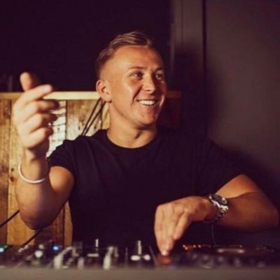 Brian_Peel's tweet photo. ON AIR: #JukeboxJOY on @JOY949.

LISTEN LIVE: 94.9 FM • DAB+ Digital Radio Melbourne • https://t.co/v2Kp1kC11z • @iHeartRadio • #JOY949 App • 

#NowPlaying @benraineydj #BenRainey #CalebLaurenson - Love We Had. https://t.co/6RHSR7qMTX