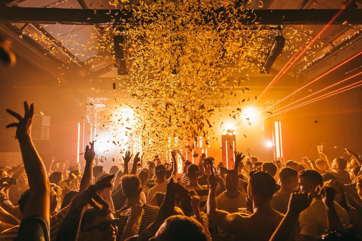 folieemusic's tweet image. Two weeks today we dance again 😈🙌🏼
@delaswing @LateReplies @danielorpimusic @tyronamory @VITOBHX @JURUZeLUM_ @niteplan @ShaktiSounds @jakewhitehouse_ @SHAAKER_music1 @JoshGreggDJ @TheMillDigbeth 
Final Tickets 👉🏼 bit.ly/3AK81PA