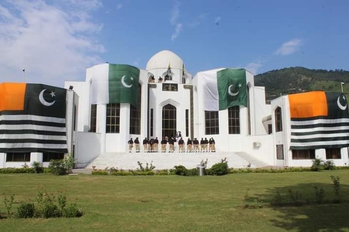 AamerGorsi's tweet photo. Happy Independence Day Pakistan🇵🇰
#happyindependenceday2021
#AzadKashmirAssembly🍁
 #PakistanZindabad https://t.co/lsvMyDLoL7