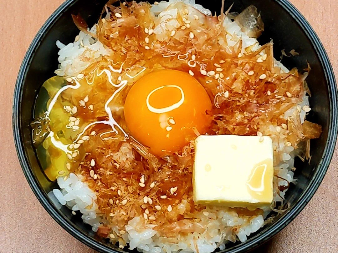 必要な材料も少なくてとっても簡単！絶品「卵かけご飯」レシピ！
