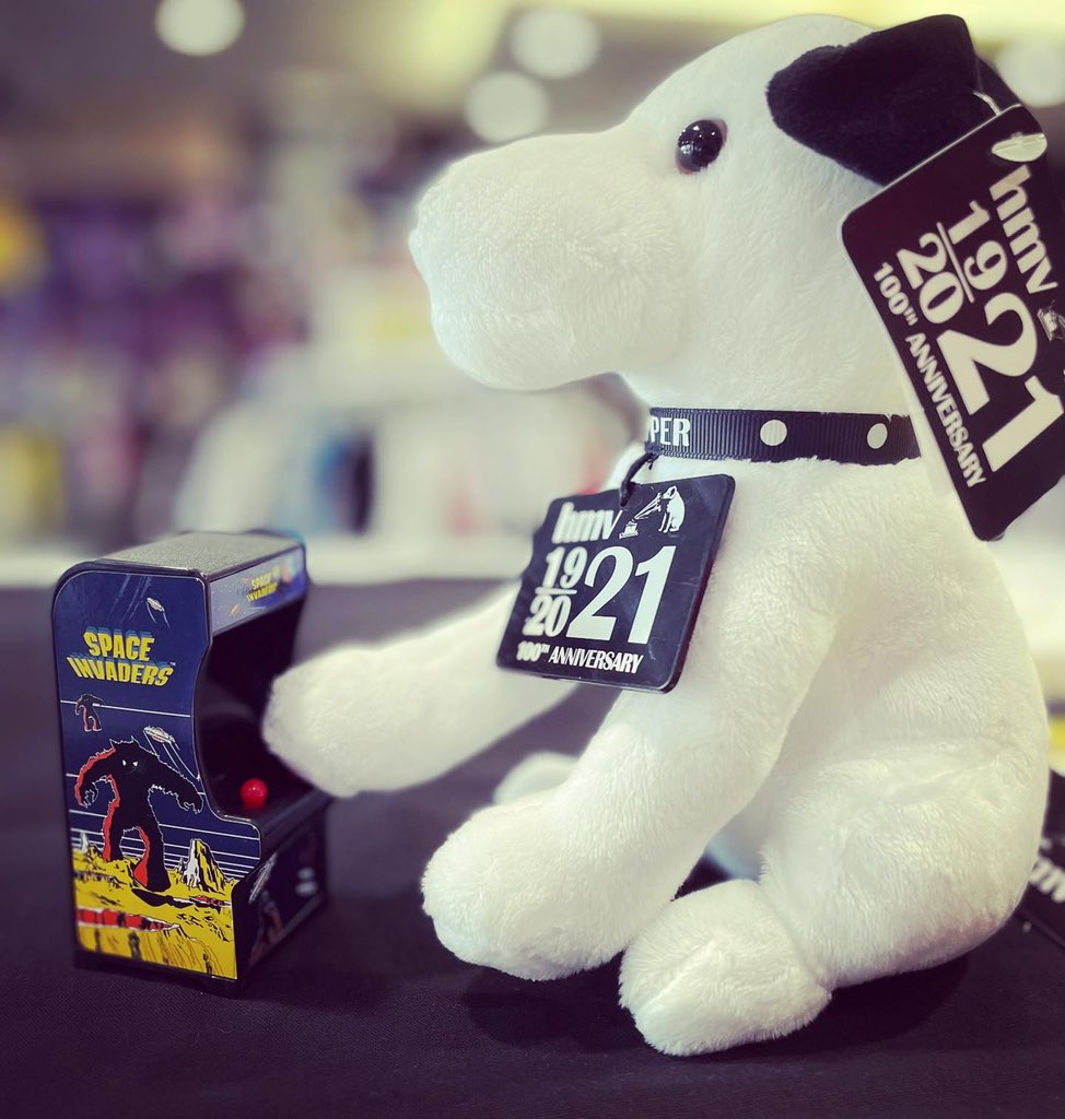hmv_Staines's tweet image. Since these #miniarcade games have gone to £3.99 with any purchase we can’t stop #nipper from trying to beat his highest score!! Check them out in store now. #frogger #qbert #spaceinvaders #retro #arcade