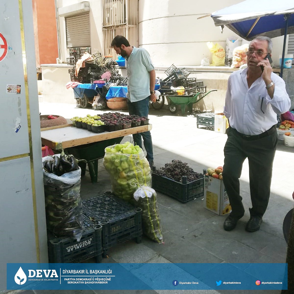 Silvan İlçe Başkanımız Şener Çaban ve  ilçe yönetimi kurulu üyelerimiz ile birlikte pazar yeri ziyareti gerçekleştirdik. Esnafımız ve halkımız'dan olumlu geri dönüşler aldık 
Sorunlar çok ama çözüm #Devada.

#devapazarda
<a href="/alibabacan/">Ali Babacan</a> 
<a href="/CihanUlsen/">Cihan Ülsen</a> 
<a href="/DevaSilvan/">Silvan Deva</a>