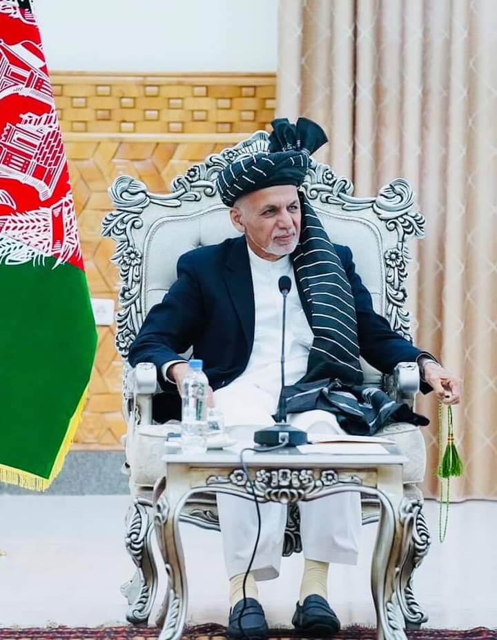 #WeStandWithGhani because He is the elected president of Afghanistan,
President Ghani bravely defends Afghanistan's sovereignty, democracy, constitution, law, government and current system.
In Afghanistan, you should also support Dr. Ashraf Ghani. 
#WeAreStandWith_Dr_Ashraf_Ghani