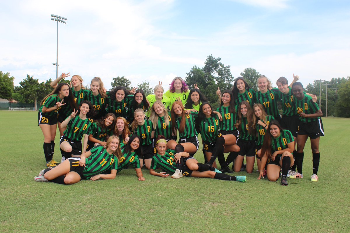 Say hello to the 2021 Drover soccer teams👋⚽️

#DroverNation🐎
#BleedGreen