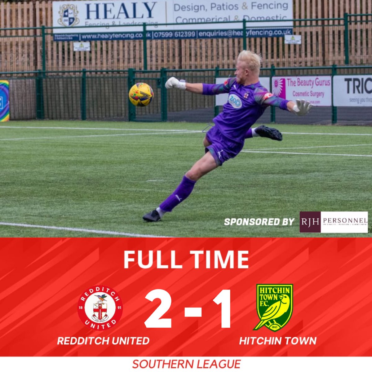 RedditchUtd's tweet photo. #REDHIT | FT | 2-1
What a start! After a nervy finish and hitting the woodwork 4 TIMES, a brace from the RJH Personnel Man of the Match, Dan Sweeney secures all 3 points for #TheReds on the opening day of the season⚽️
#UnitedForAll #PaintTheTownRED https://t.co/bmWuiD3cuY