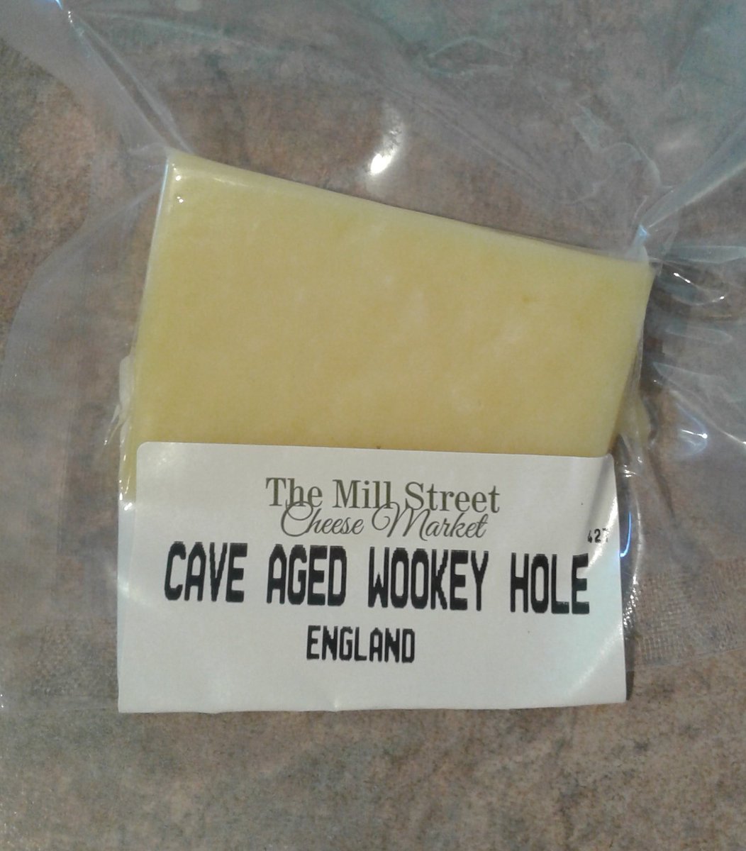 GalStarshine's tweet photo. My brain today.  🤣🧀 #cheesebrain #SaturdayMood https://t.co/iNUitGwEqQ