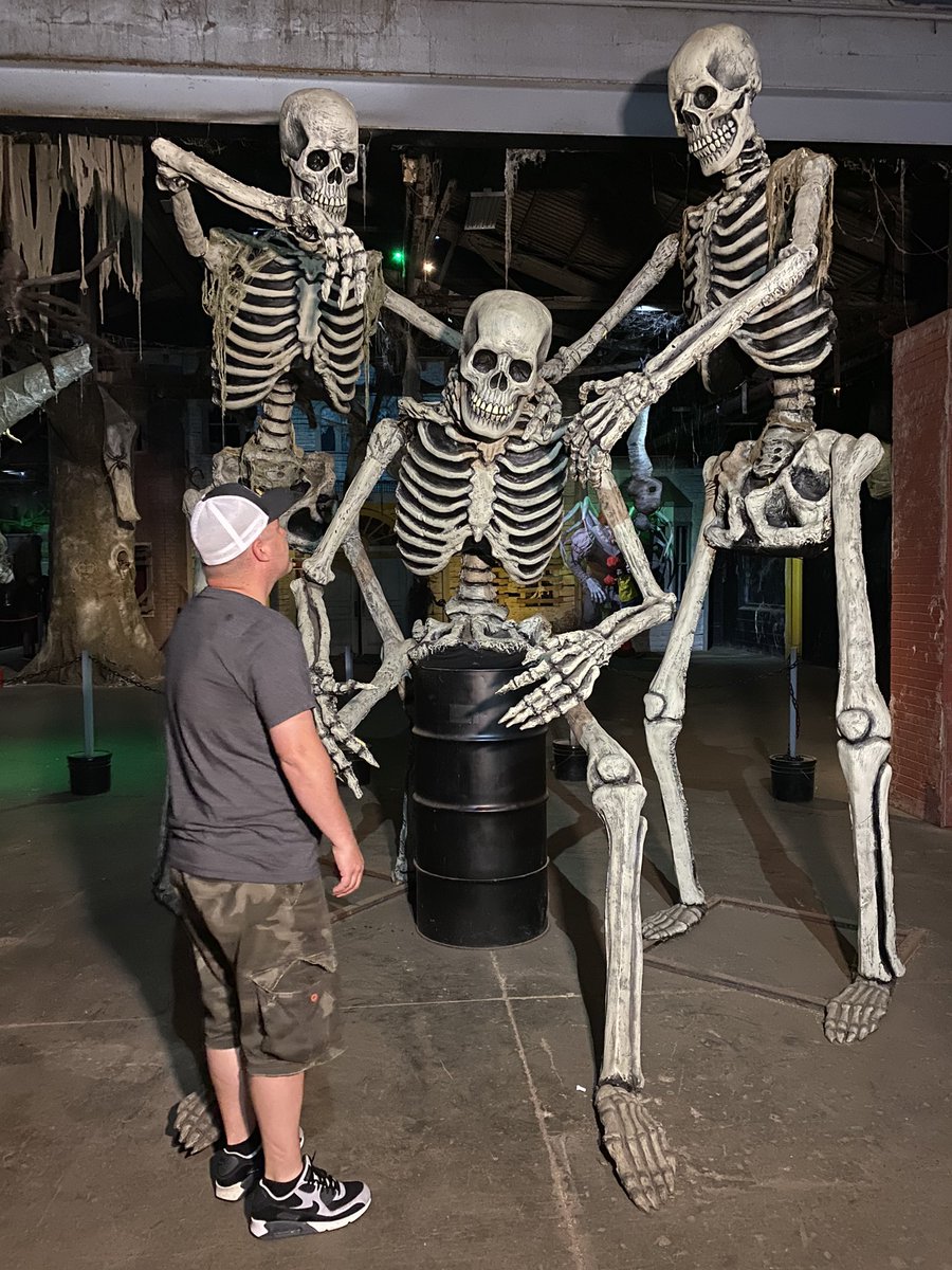 Coaster_Nation's tweet photo. What an incredibly fun night at Factory of Terror Haunted House! Their #FridayThe13th events always rock especially with the full New Orleans style bar halfway through!

@FOTohio #CoasterNation https://t.co/zytZJwWqZz