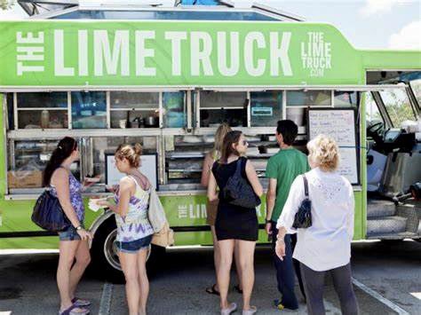 10 years ago Season 2 #GreatFoodTruckRace premiered on <a href="/FoodNetwork/">Food Network</a> 
We were cheering for our local food truck <a href="/thelimetruck/">Born From The Lime Truck</a> And this yr they were on the All-Stars All Winners season! 👏🏼🍈 <a href="/ShemtobDaniel/">Daniel Shemtob</a> <a href="/TylerFlorence/">Tyler Florence</a> #LetsGetRollin