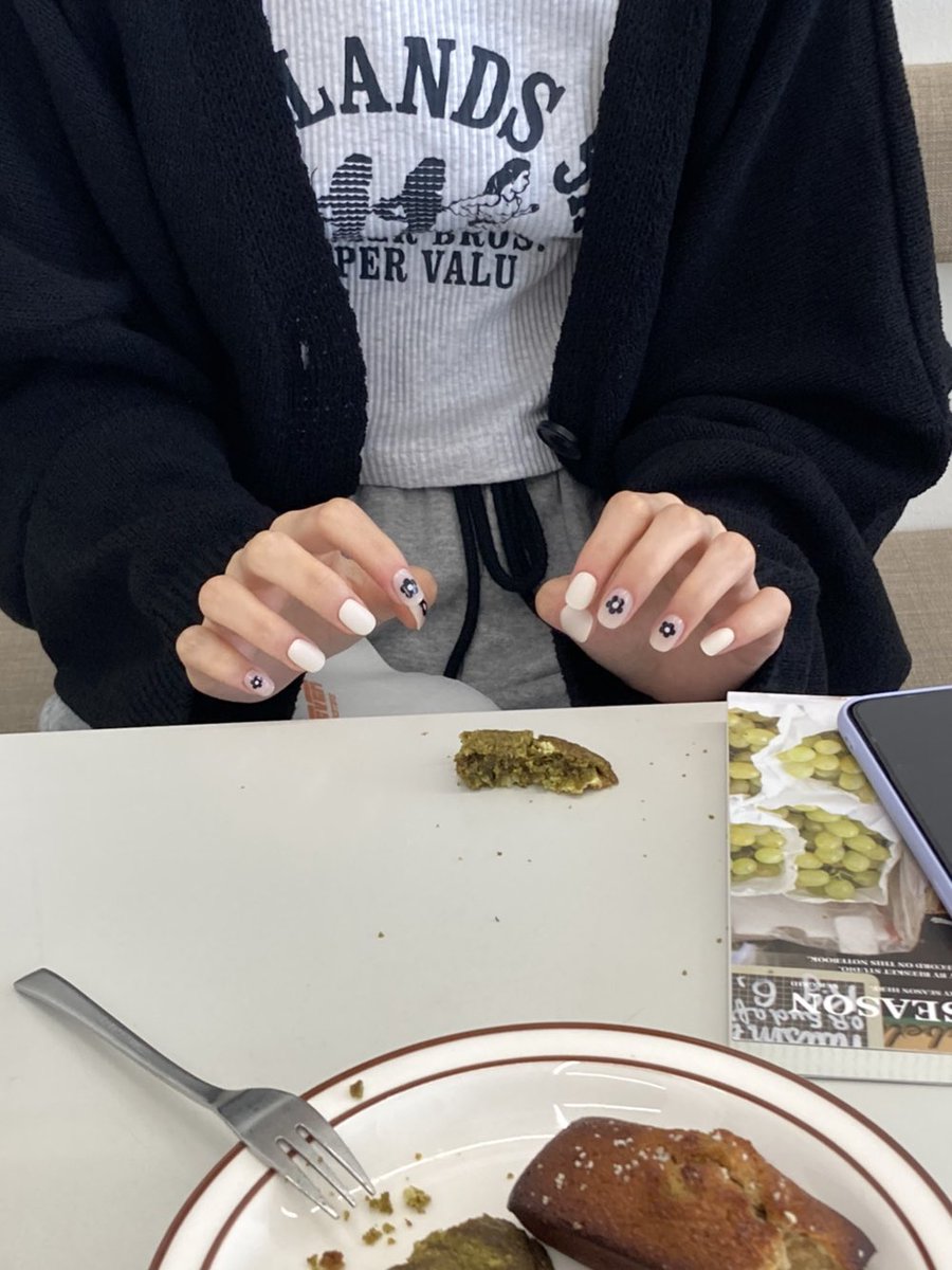 제법 귀여운 네일