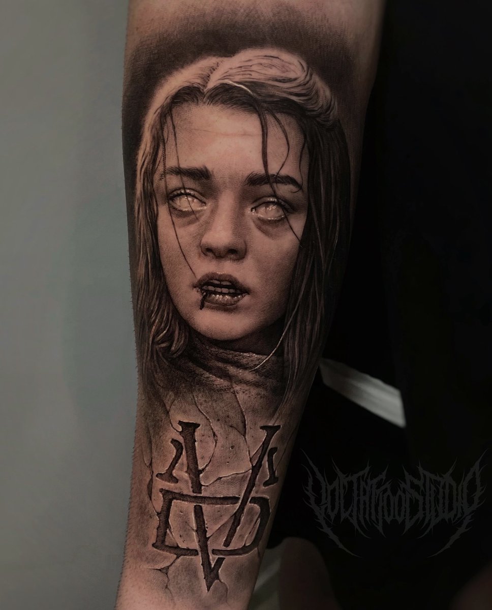 Arya Stark.

Gracias por acompañarme en el stream.

🖤🖤🖤