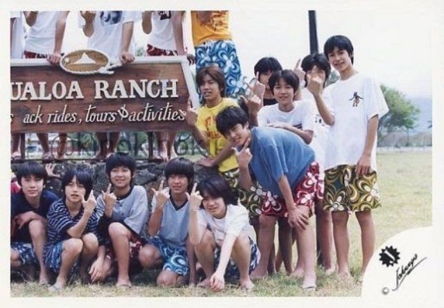 Uzivatel Kino Na Twitteru 当時のお決まりjポーズ 集合写真撮る時自分もこのポーズ1人でしてたなw 岩沢くん太陽の光苦手なのかなって思う位眩しそうな顔ばっかなんだけどw ｼﾞｬﾆｰｽﾞjr黄金期写真ｷﾉ T Co Qapnhklhcm Twitter