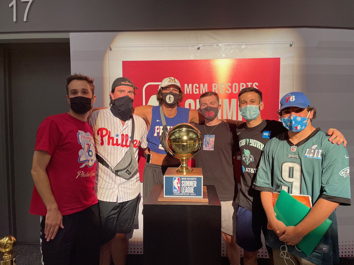 TheKevinRice's tweet photo. Really can’t believe we just did Vegas for six days. Nonstop fun and laughter with a group of college friends that I’ll never ever forget https://t.co/VwGEPjzkB3