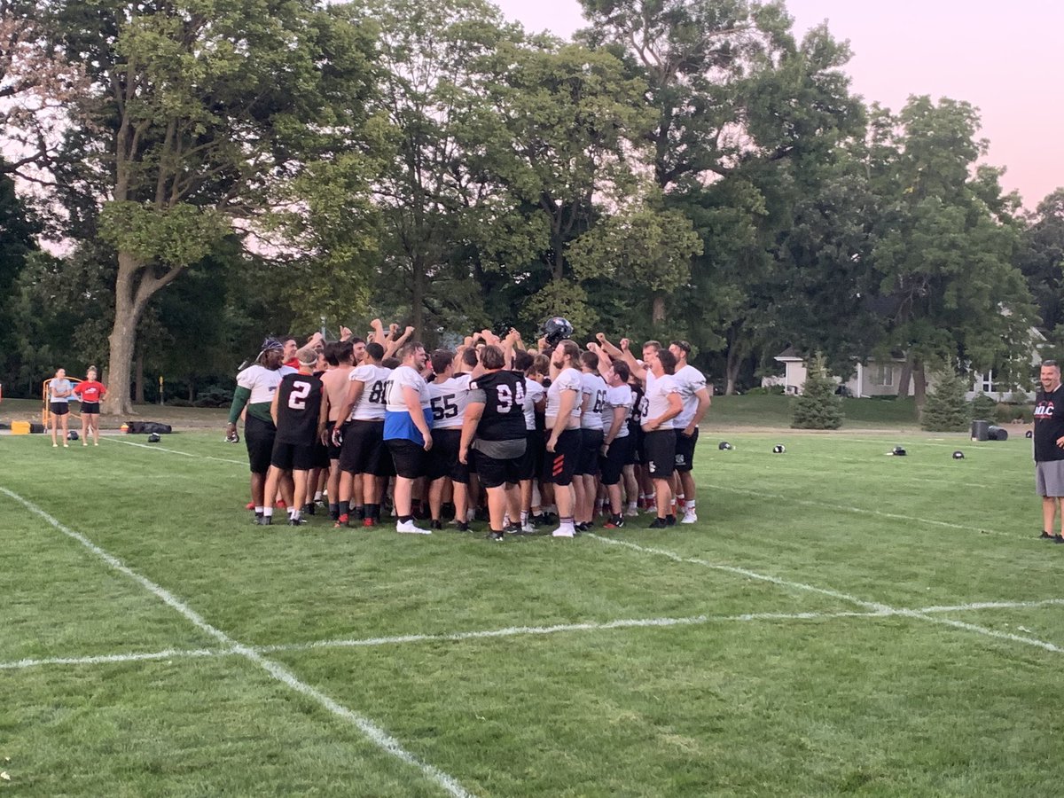 MLCFootball's tweet photo. Practice 1 ✅
#servetrustwin #hungryforthree #p3 https://t.co/E9nUVUenzj