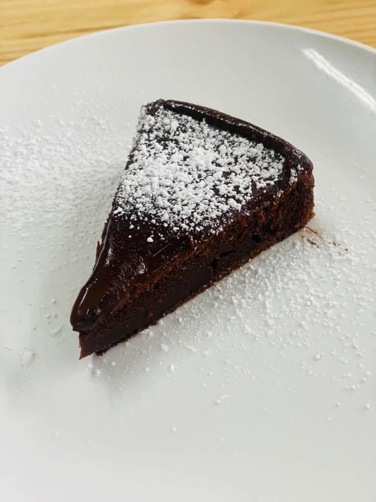 kingSnezzo's tweet photo. Baking chocolate brownie, buns and scones #ChefKing https://t.co/No3JQbH0TC
