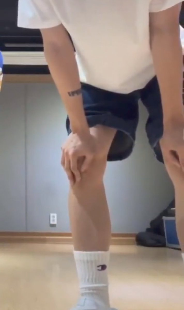 아니 셔뇨 노출에 대한 감각 ㅈㄴ이상함
상체극보수
하체극진보
