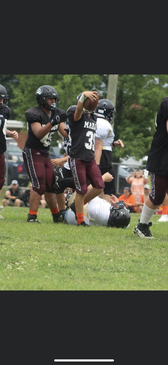 NorthPulaskiFB's tweet photo. Mood !!!!! Game day!!! Maroons vs Union at SouthLaurel first game at 4 , 8th to follow.  #titletour21 @CoachWooldridge https://t.co/5nHT0UStIY