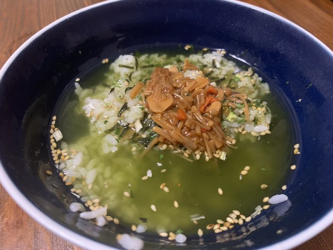 小腹が空いたので適当にアレンジした茶漬けが滅茶苦茶美味しい 