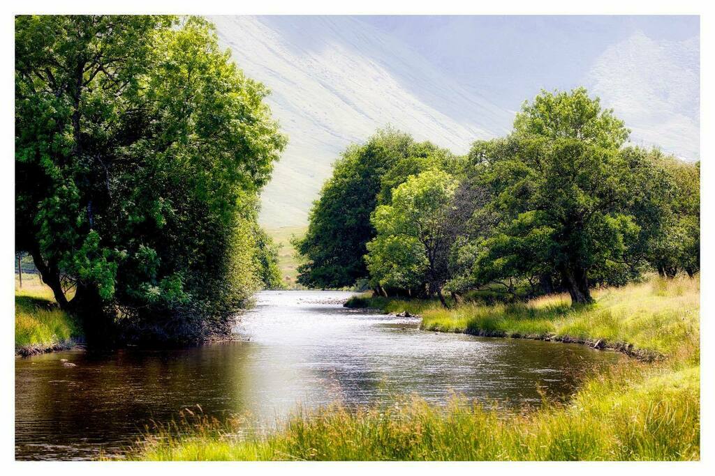 River Lyon. Camusvrachan, Perthshire July 2021. Canon R5 + RF 100-500 f/4.5-7.1  #landscapephotography #scotland #canonphotography @CanonUKandIE instagr.am/p/CSjlPdSqTBo/