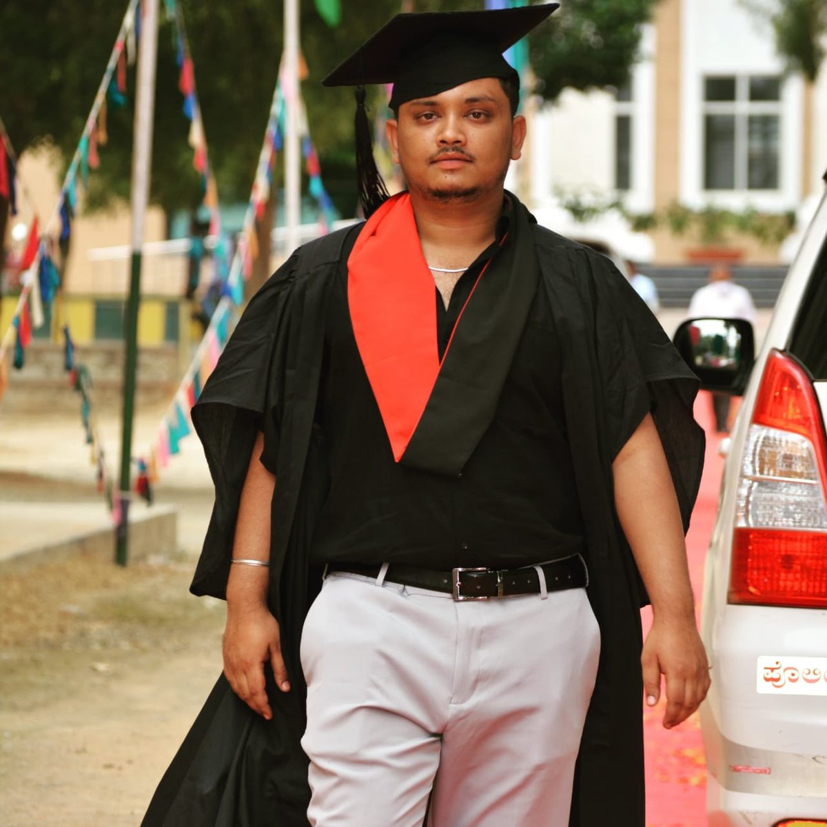 HarshaSanathani's tweet photo. #NewProfilePic2021 
#CivilEngineeringGraduate 
#VTU https://t.co/OkOEzXpeyf
