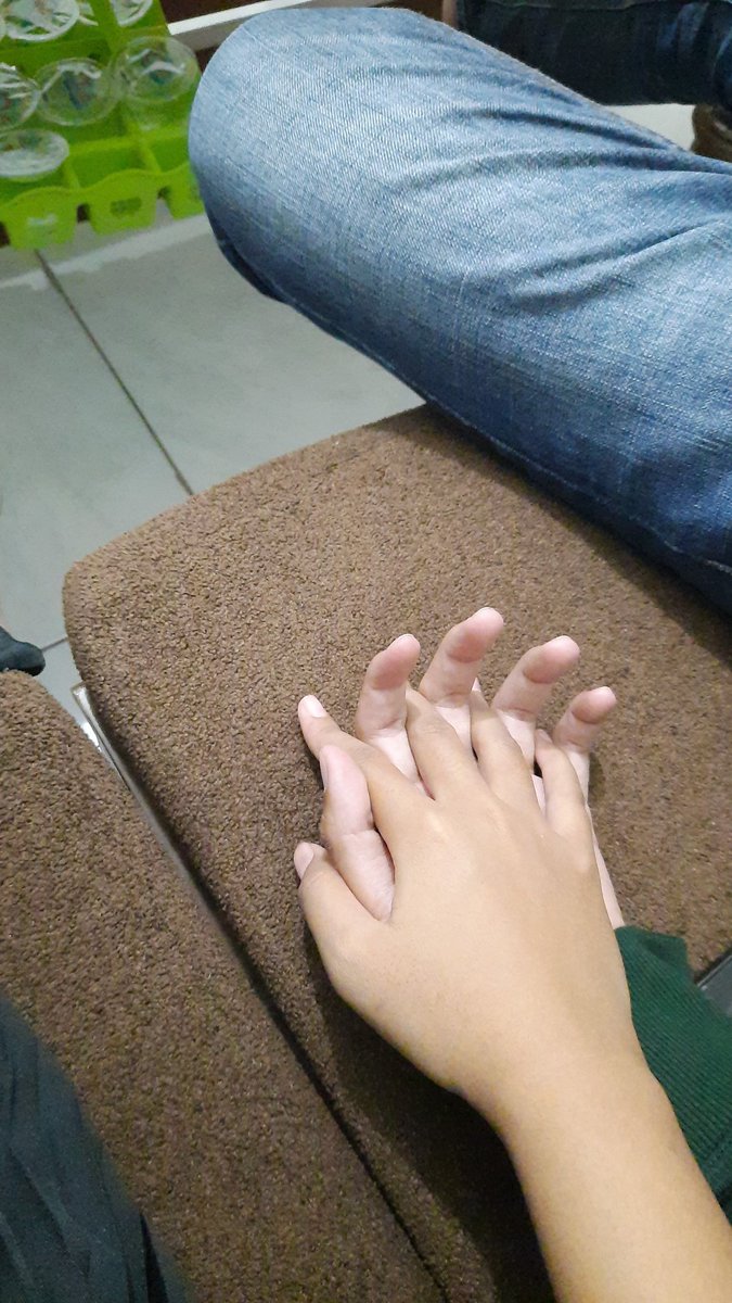 AprilTrio's tweet photo. malam mingguku🥰 https://t.co/mvkoEXXlHR