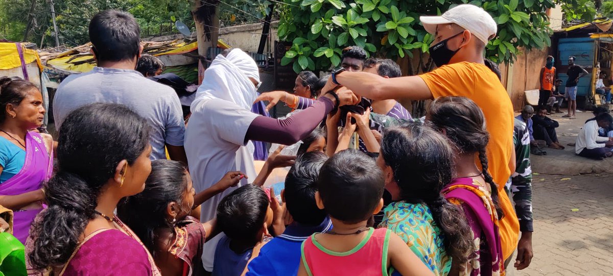 nikhil_ragde's tweet photo. Today, we donated  100 new pairs of shirts nd pants to the shanti bhavan mother Teresa old age home and 50 pairs of used clothes to the needy people near national fire service College , #wethepeoplefoundation 
#donation 
#newclothes 
#motherteresa 
#oldclothes https://t.co/mHByP5flSy