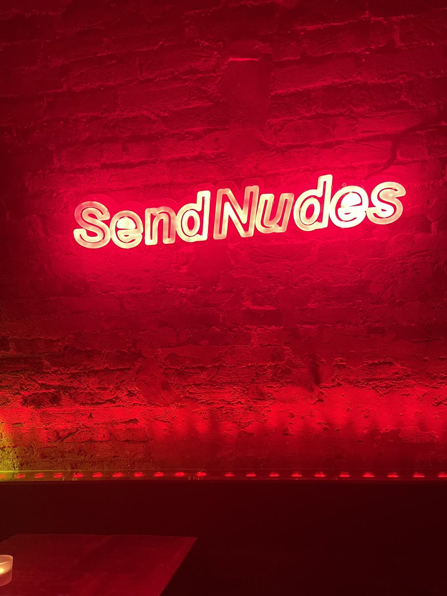 emma58353952's tweet image. #litclapham