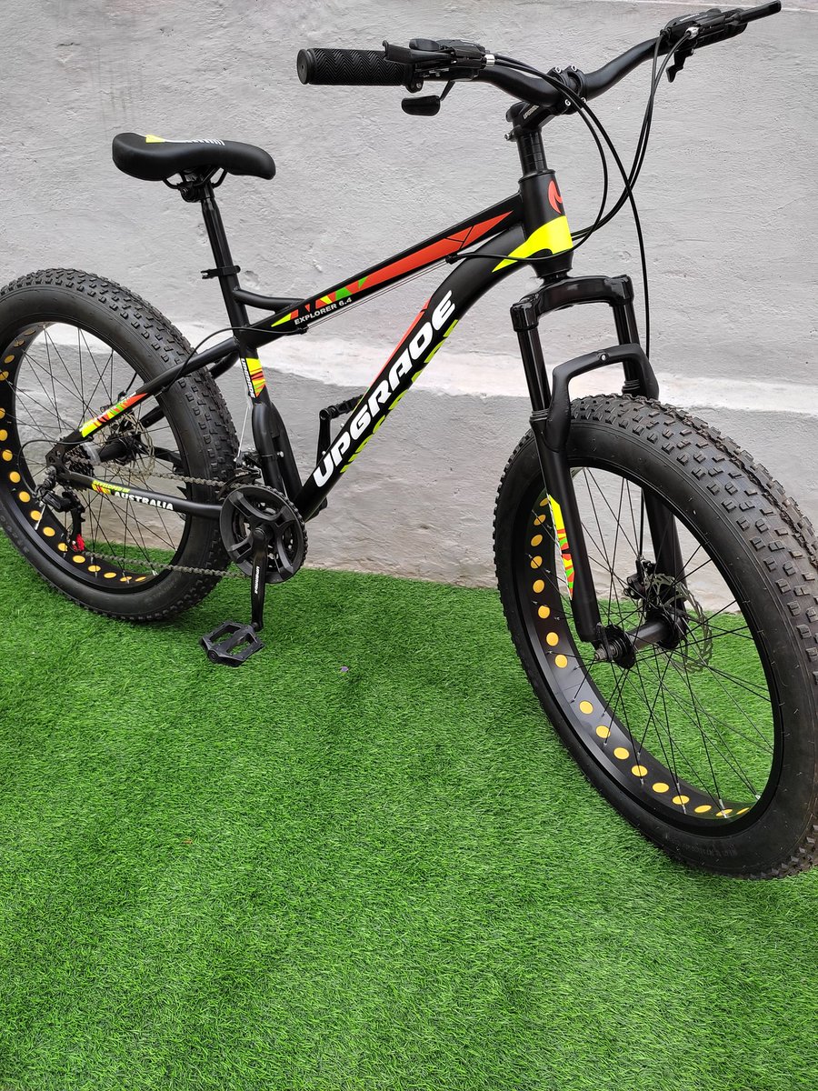 Trwcycles's tweet image. Upgrade Fat Bike ( Designed in Australia) 

Ideal For : Boys &amp;amp; Girls. 
Speed :  21 Speed. 
Suspension : Front. 
Brakes : Double Disk. 
Frame Material : Aluminum. 
Light Weight. 

#fatbikes #fatbike #upgarde #bicycles #trwcycles #trw_cycles #therealworld #therealworldcycles