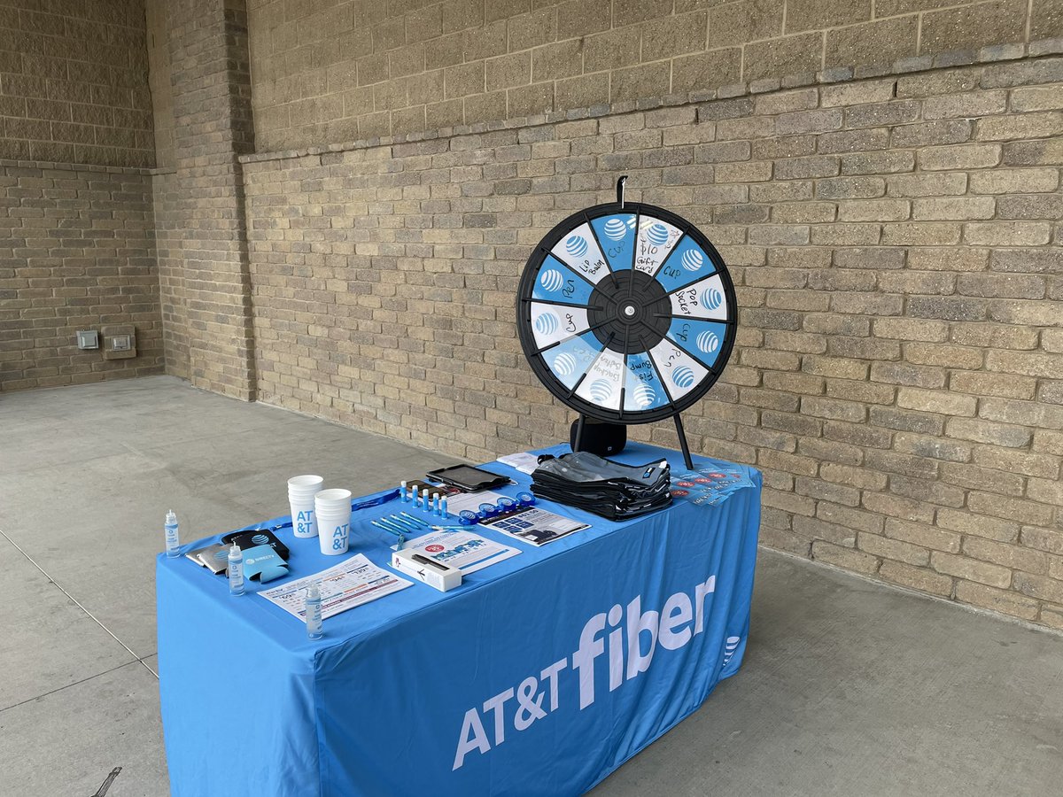 It’s a beautiful morning to be Huntin’ for Fiber! Out here with my guy <a href="/Anthony_Rizo_/">Anthony Rizo</a> at Menards in Fairborn! Stop by and see us! We can take care of all your fiber needs! #winlocal #ATTFiber #FirstNet #fantasic4 #FairbornOhio <a href="/AjDekken/">AJ Dekken</a> <a href="/inju_berry/">Inju Berry</a> @oliveiramikeO @BrianWest_OHPA