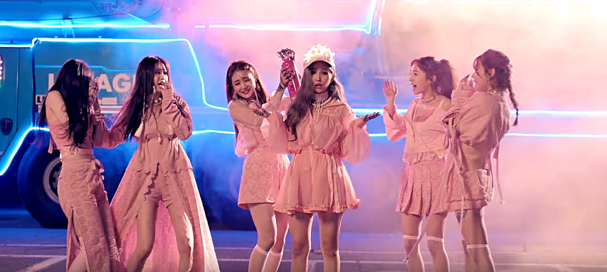 miyeonnews's tweet photo. (G)I-DLE WILL ALWAYS BE SIX!

Miyeon, Minnie, SOOJIN, Soyeon, Yuqi, and Shuhua. https://t.co/d7VhM52oqn