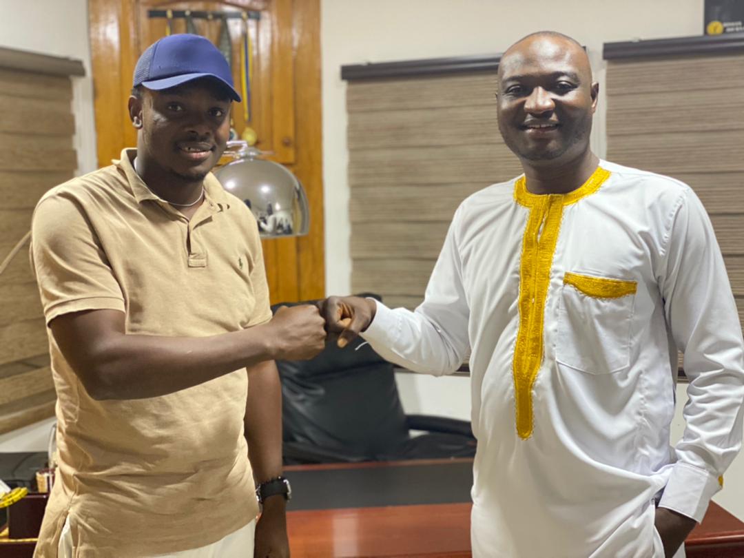 afyefofficial's tweet photo. AfYEF Activity Update.
Hello Everyone.
H.E the president of AfYEF Siita Sofo Hissan received a delegation led by comrade Onyebuchi Sheddy from NANS-Gh  at the Secretariat. A lot was discussed on how to achieve the AfYEF Agenda. #AfYEF
AfYEF: Mobilising the Youth for AfCFTA https://t.co/0RvsUPwXCG