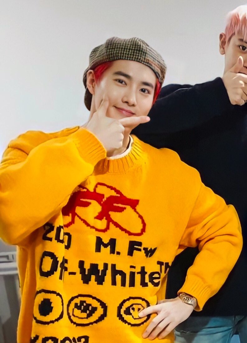 dailykjm's tweet photo. pretty boy junmyeon 💛 https://t.co/ORBVzo12z8